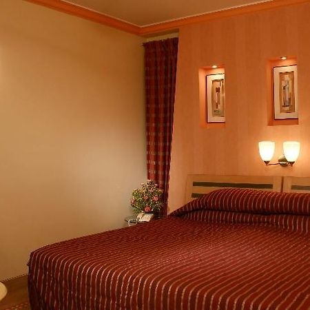 Celebrity Boutique Hotel Hyderabad Zimmer foto